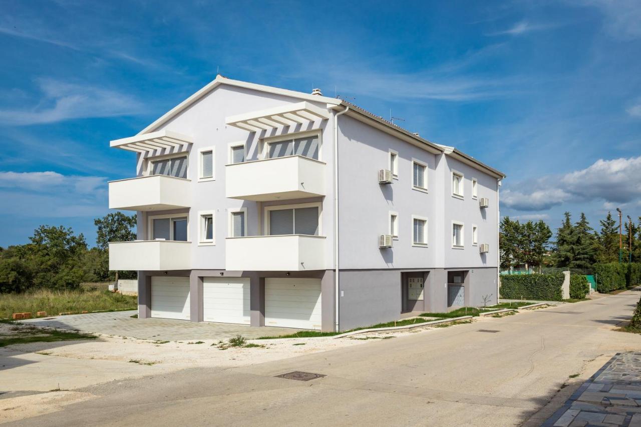 Apartament Lana Luxe Pula Zewnętrze zdjęcie